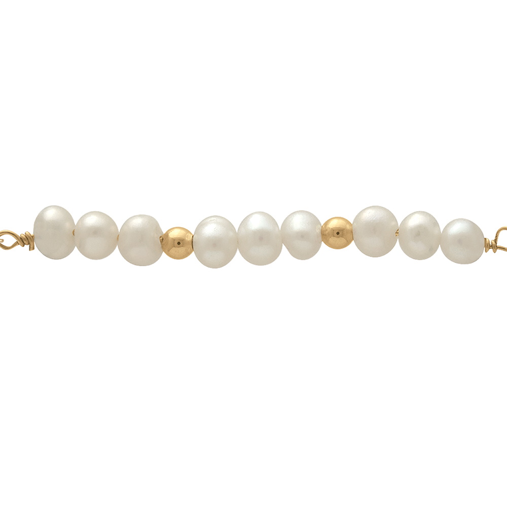 Bracelet composé d'une chaîne avec 2 perles en plaqué or jaune 18 carats et de perles d'eau douce.<br/>Fermoir anneau ressort avec anneaux de rappel à 15.5 et 17.5 cm. Boule Perle Rond  Adolescent Adulte Femme Fille Indémodable 