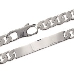 Bracelet gourmette identité en argent 925/000 rhodié. Maille gourmette.  Absolument indémodables, Les gourmettes personnalisables sont idéales à offrir aux adultes comme aux adolescent.e.s.  Ce modèle est généralement considéré comme plutôt féminin, Mais peut bien entendu être porté par toutes et tous !