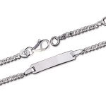 Bracelet gourmette en argent 925/000 rhodié.  Souvenir impérissable, Cette gourmette personnalisable est le cadeau idéal pour familiariser bébé à son prénom.  Elle ravira toute petite fille, comme tout petit garçon !