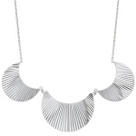 Collier demi-lune en argent 925/000 rhodié.