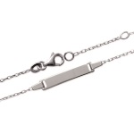 Bracelet gourmette en argent 925/000 rhodié.  Souvenir impérissable, Cette gourmette personnalisable est le cadeau idéal pour familiariser bébé à son prénom.  Elle ravira toute petite fille, comme tout petit garçon !