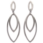 Boucles d'oreilles pendantes en argent 925/000 rhodié.