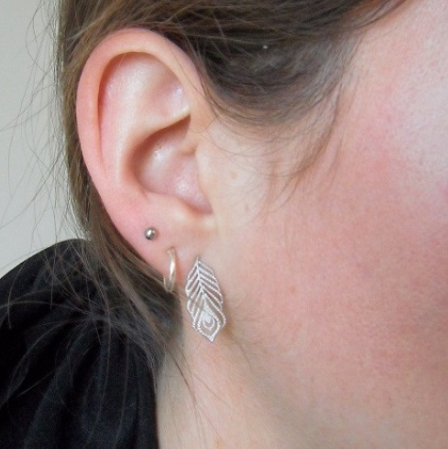 Boucles d'oreilles pendantes en forme de plumes de paon en argent 925/000 rhodié. Pendantes Plume  Adolescent Adulte Femme Fille Indémodable Nature 
