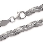 Bracelet en argent 925/000 rhodié. Maille tresse.