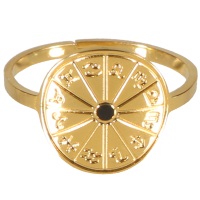 Bague avec pastille ronde aux motifs des signes du zodiaque en acier doré surmontée d'un point en émail de couleur noire.