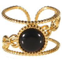 Bague doubles rangs avec une chaîne en acier doré surmontée d'une pierre de couleur noire sertie clos de forme ronde. Taille ajustable.