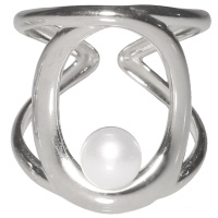 Bague en acier argenté surmontée d'une perle d'imitation. Taille ajustable.