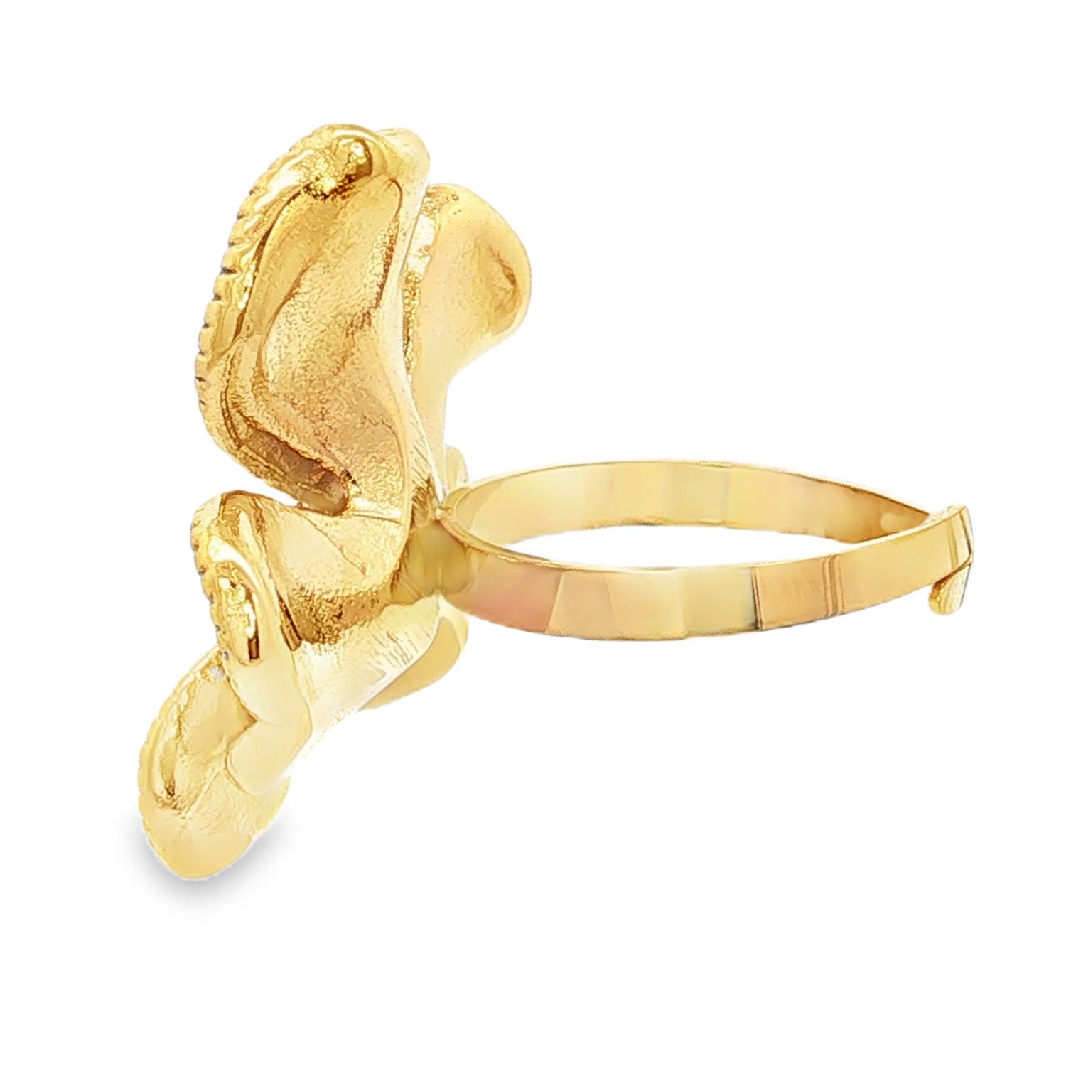 Apportez une touche de fraîcheur printanière et de sophistication à votre style avec cette magnifique bague cocktail en forme de fleur. Un bijou audacieux et poétique qui ne manquera pas d'attirer tous les regards.<br/>Chaque pétale est habillé d'un émail délicat aux reflets nacrés et marbrés. La palette de couleurs pastel comprend un blanc nacré lumineux, un vert lime tendre, un rose poudré délicat, un bleu turquoise vibrant et un orange corail chaleureux.<br/>La bague dispose d'un corps ajustable (ouvert à l'arrière), permettant de l'adapter parfaitement à toutes les morphologies de doigts. Adolescent Adulte Eté Femme Fille Fleurs Nature Printemps Apportez une touche de fraîcheur printanière et de sophistication à votre style avec cette magnifique bague cocktail en forme de fleur. Un bijou audacieux et poétique qui ne manquera pas d'attirer tous les regards.<br/>Chaque pétale est habillé d'un émail délicat aux reflets nacrés et marbrés. La palette de couleurs pastel comprend un blanc nacré lumineux, un vert lime tendre, un rose poudré délicat, un bleu turquoise vibrant et un orange corail chaleureux.<br/>La bague dispose d'un corps ajustable (ouvert à l'arrière), permettant de l'adapter parfaitement à toutes les morphologies de doigts. Adolescent Adulte Eté Femme Fille Fleurs Nature Printemps