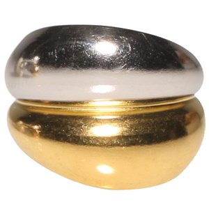 Bague bicolore en acier doré et en acier argenté. Taille ajustable.