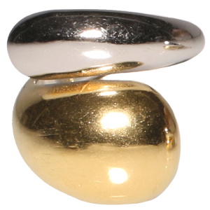 Bague bicolore en acier doré et en acier argenté. Taille ajustable.