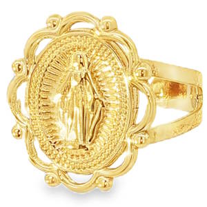 Cette bague en acier doré présente un design religieux délicat. La pièce maîtresse est une représentation détaillée, entourée d'une bordure ornée. La finition polie accentue l'éclat du doré, créant un bijou à la fois spirituel et élégant, idéal pour exprimer sa foi avec raffinement. Une alliance parfaite de tradition et de style. Taille ajustable.