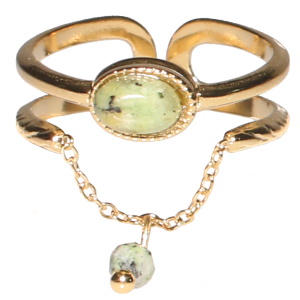 Bague double rangs en acier doré composée d'un cabochon ovale de couleur vert et d'une chaîne avec une perle de couleur verte. Taille ajustable.