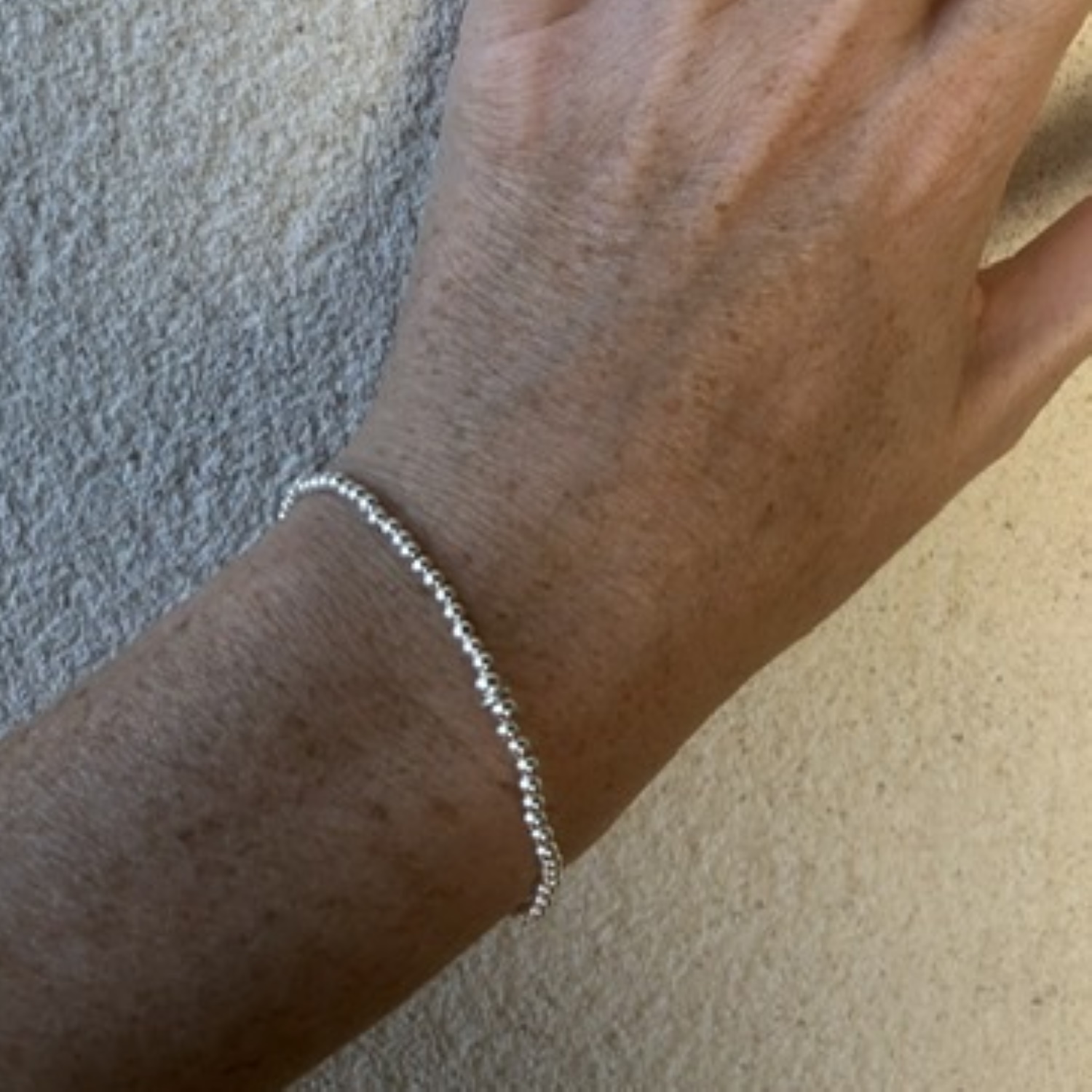 Bracelet élastique boule et plaque en argent massif - BREB001