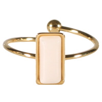 Bague en acier doré surmontée d'une véritable pierre de jade blanc sertie clos de forme rectangulaire. Taille ajustable.