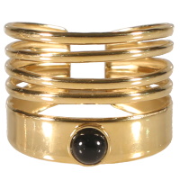 Bague multi rangs en acier doré surmontée d'un cabochon en véritable pierre d'agate noire. Taille ajustable.