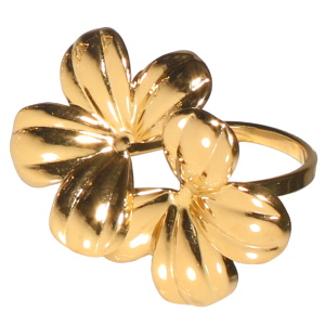 Bague en forme fleurs en acier doré. Taille ajustable.