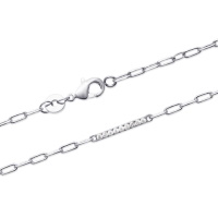 Bracelet composé d'une chaîne en argent 925/000 rhodié et d'une barre pavée d'oxydes de zirconium blancs. Fermoir mousqueton avec anneaux de rappel à 16 et 18 cm.