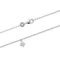 Bracelet chaîne de cheville en argent 925/000 rhodié avec un pendant étoile pavé d'oxydes de zirconium blancs. Fermoir mousqueton avec anneaux de rappel à 23 et 25 cm.