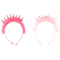 Serre-tête pour enfant en forme de couronne en plastique et tissu. 2 coloris différents, votre préférence en commentaire. Vendu à l'unité.