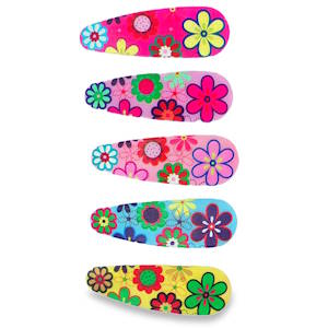 Cet ensemble de 5 barrettes clic-clac apporte une touche joyeuse et rétro à n'importe quelle coiffure. Ces accessoires conviennent parfaitement aux enfants, mais aussi aux adultes cherchant un look nostalgique