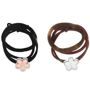 Lot de 3 élastique à cheveux ornés d'une délicate fleur pastel.  Accessoire fantaisie idéal pour ajouter une touche ludique à votre coiffure, parfait pour les enfants et les jeunes adultes. 2 coloris différents. Vendu par lot de 3. Votre préférence en commentaires.