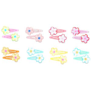 Cette adorable paire de barrettes apporte une touche de fraîcheur et de couleur à toutes les coiffures. Alliant praticité et esthétisme, elles sont parfaites pour maintenir les mèches rebelles tout en ajoutant un détail fleuri. Chaque barrette est ornée d'une délicate fleur en relief (style frangipanier ou hibiscus), aux pétales légèrement translucides et aux contours colorés. Disponibles dans une large palette de tons pastel et acidulés (rose poudré, bleu lagon, jaune soleil, vert menthe, etc.), ces barrettes s'accordent avec toutes les tenues d'été. Vendu par paire. Votre préférence en commentaires.