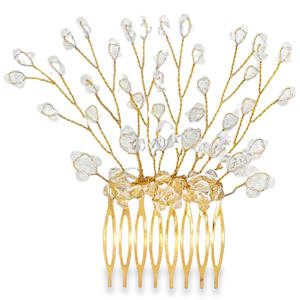 Ce peigne ornemental est un accessoire de coiffure délicat. Conçu avec une attention particulière aux détails, il agrémente les coiffures de cérémonie avec une touche subtile et élégante. Ses ornements discrets en cristal, assemblés avec précision, apportent un éclat discret qui rehausse l'allure sans l'éclipser.