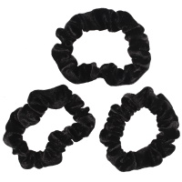 Lot de 3 chouchous élastiques pour cheveux en textile velours de couleur noire.