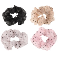 Chouchou élastique pour cheveux en textile de couleur. 4 coloris différents selon arrivage. Vendu à l'unité. Vous pouvez mettre votre préférence de coloris en commentaire.