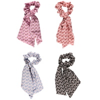 Chouchou élastique pour cheveux en forme de foulard noué en textile de couleur avec motifs de fleurs. 4 coloris différents selon arrivage.
Vendu à l'unité. Vous pouvez mettre votre préférence de coloris en commentaire.