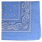 Bandanas en tissu bleu clair.