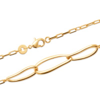 Bracelet en plaqué or jaune 18 carats. Fermoir mousqueton avec anneaux de rappel à 16 et 18 cm.