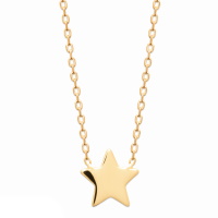 Collier composé d'une chaîne et d'un pendentif en forme d'étoile en plaqué or jaune 18 carats. Fermoir mousqueton avec anneaux de rappel à 40, 42 et 45 cm.