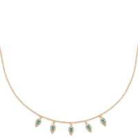 Collier composé d'une chaîne en plaqué or 18 carats et 5 pampilles en forme de goutte serties de pierres d'imitation turquoise. Fermoir mousqueton avec anneaux de rappel à 40, 42 et 45 cm.