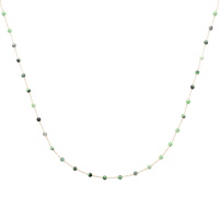 Collier composé d'une chaîne en plaqué or jaune 18 carats et de perles en véritable pierre de rubis zoisite. Fermoir mousqueton avec 5 cm de rallonge.