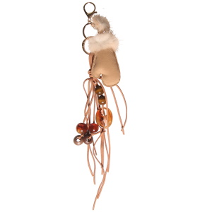 Porte-clés fantaisie composé de perles, de franges en suédine et d'une petite moufle.