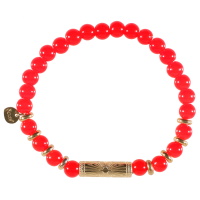Bracelet élastique composé de perles cylindriques et un tube cylindrique en acier doré avec motifs d'œil de Turquie, ainsi que des perles de couleur rouge.