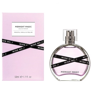 Eau de parfum Miss So...? Midnight magic. Avec ses notes de fruits d'été, fève tonka et praline, l'eau de parfum Midnight Magic est un concentré de senteurs fraîches et gourmandes !