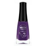 Vernis à ongles. Violet sombre. Pinceau plat.