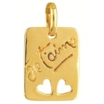 Pendentif avec cœurs ajourés et l'inscription Je t'aime en plaqué or.