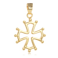 Pendentif de la croix occitane en plaqué or jaune 18 carats.