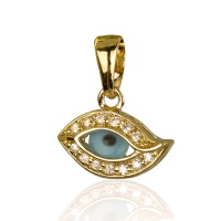 Pendentif Œil de Turquie en plaqué or jaune 18 carats, œil en verre et strass en oxydes de zirconium blancs.