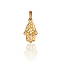 Pendentif main de Fatma en plaqué or jaune 18 carats.