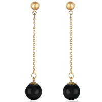 Boucles d'oreilles pendantes composées de chaînes en plaqué or jaune 18 carats et de perles de couleur noire.