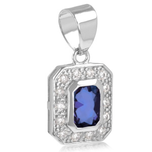 Pendentif en argent 925 rhodié serti clos d'une pierre saphir d'imitation entourée d'oxydes de zirconium blancs.