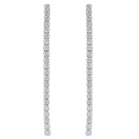 Boucles d'oreilles pendantes en argent 925/000 rhodié pavées d'oxydes de zirconium blancs.