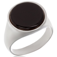 Bague chevalière pour homme en argent 925/000 rhodié surmontée d'une véritable pierre d'onyx sertie clos de forme ronde.