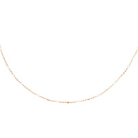 Collier composé d'une chaîne en plaqué or jaune 18 carats et de perles en émail de couleur blanche. Fermoir mousqueton avec 5 cm de rallonge.
