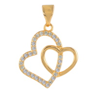 Pendentif composé de deux cœurs entrelacés en plaqué or jaune 18 carats dont un pavé d'oxydes de zirconium blancs.