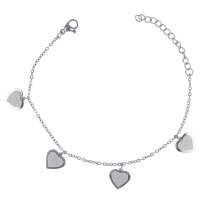Bracelet composé d'une chaîne en acier argenté et de pampilles cœurs à l'effet strass. Fermoir mousqueton avec 4 cm de rallonge.